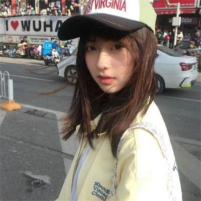 皇后驾到：反派人设崩不住了